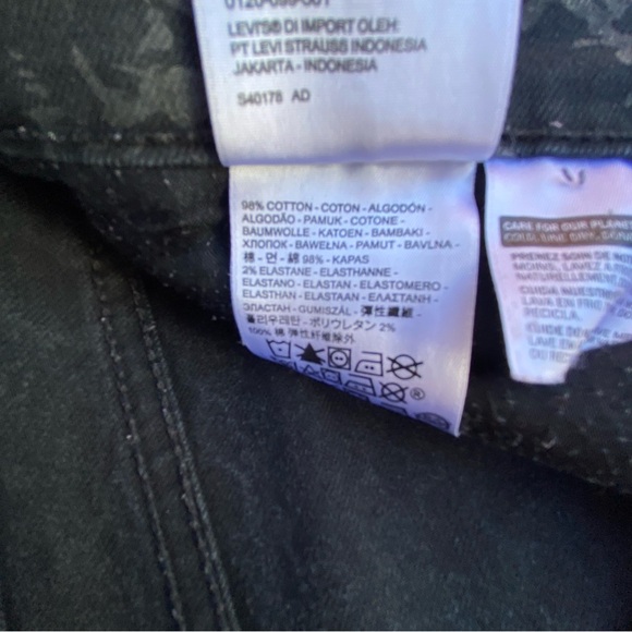 Levi’s 524 Too Superlow Jeans Black Denim Printed Design size 29 8 Skinny - Picture 8 of 14